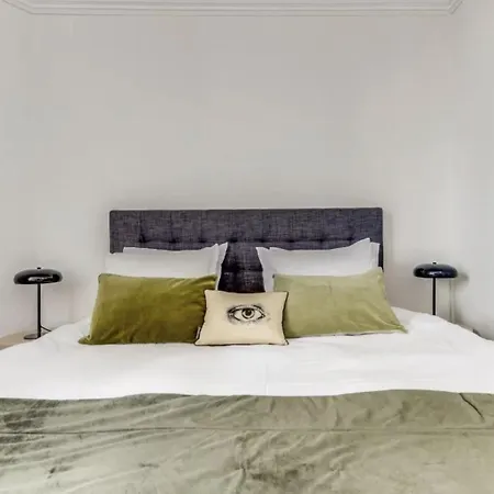 Trocadero - Bail Mobilite - 20min-tour Eiffel *